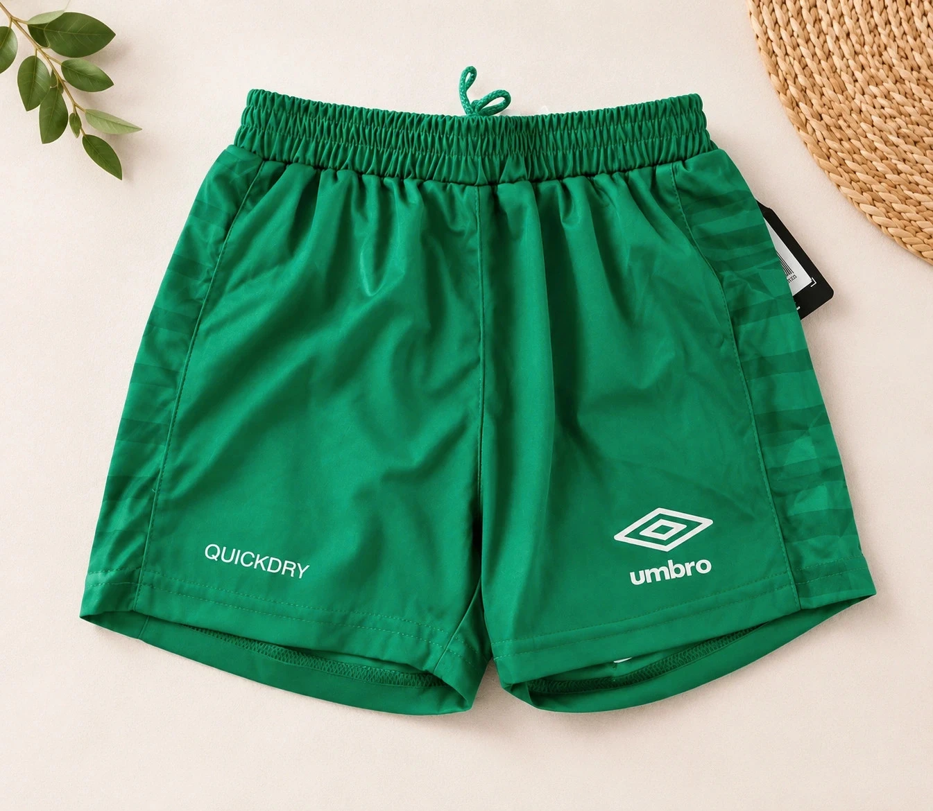 Short de sport Umbro enfant 5-6 ans (116) vert QuickDry â Neuf avec Ă©tiquette